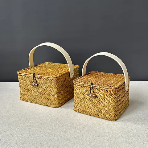 Square Seagrass Woven Gift Box With Leather Handle Hand-woven Storage Basket With Lid For Wedding Mother's Day Favors Home