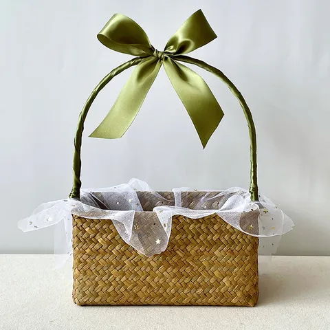Handgemaakte Strovlechtwerk Cadeaumand Met Lintstrik En Stergaas Draagbare Picknickmand Bruiloft Opslag Organizer