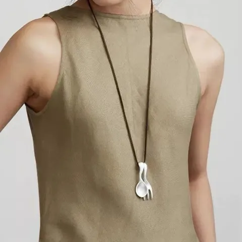 Niche Design Brass Silver Plated Fork And Spoon Pendant Necklace Creative Tableware Shape Artificial Pearl Beaded Long Chain For Women