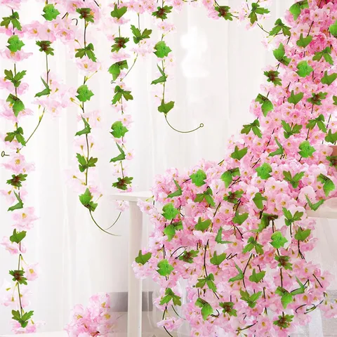 Vigne de Fleur de Cerisier Artificielle Satin Plastique Guirlande Feuilles Vertes pour Mariage Maison Salon Décoration Plafond