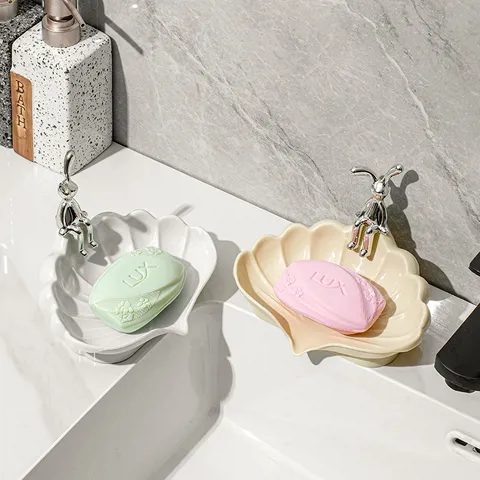 Creative Shell Shaped Self Draining Soap Dish Plastic Soap Holder With Cute Animal Bear Rabbit Decoration For Bathroom Shower