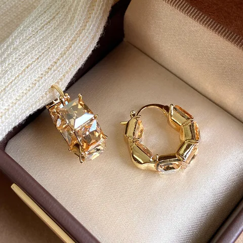 Orecchini a Cerchio Geometrici con Strass Quadrati per Donna Lega di Rame Placcata Oro Champagne Eleganti Gioielli di Moda