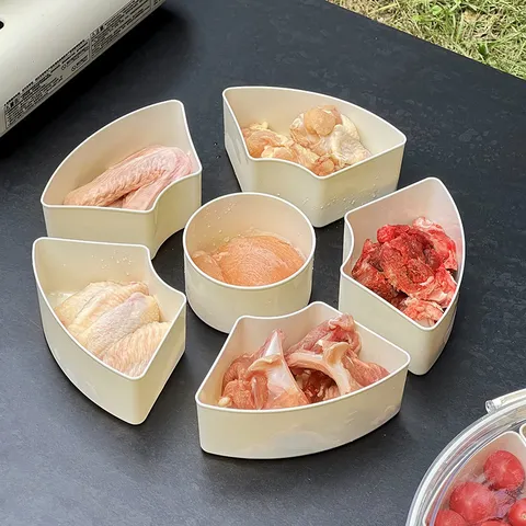 Large Capacity Compartmentalized Food Storage Box With Portable Handle Transparent Refrigerator Organizer Sealed Snack Fruit Tray Spice Container