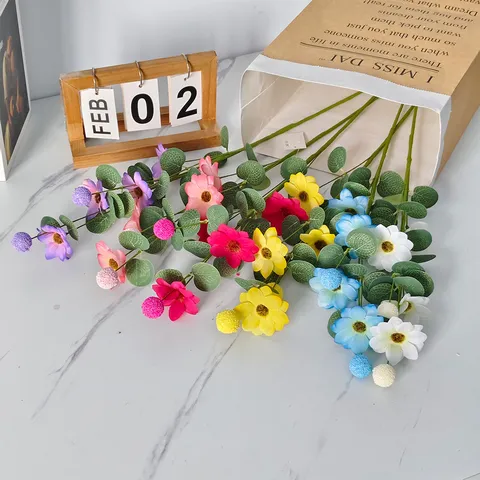 Ramo de Flores Artificiales Cosmos Eucalipto 4 Cabezas Estilo Pintura al Óleo de Seda para Boda Hogar Decoración de Mesa Arreglo Floral
