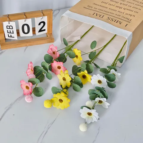 Ramo de Flores Artificiales Cosmos Eucalipto 4 Cabezas Estilo Pintura al Óleo de Seda para Boda Hogar Decoración de Mesa Arreglo Floral