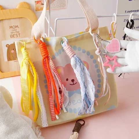 Colgante para Bolso de Estrella y Flor de Encaje Creativo Cordón de Poliéster Tejido a Mano para Decoración de Bolsos Mujer