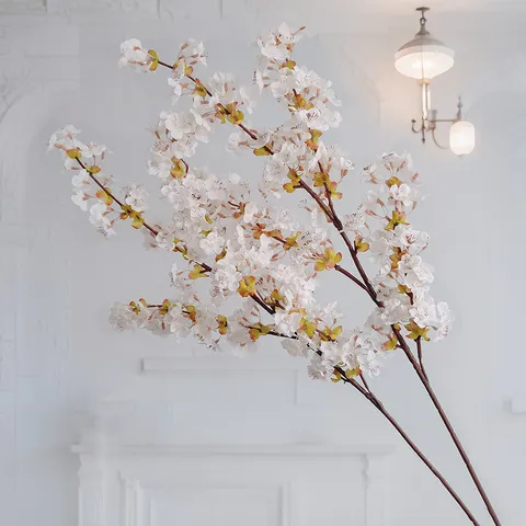 Ramo di Fiore di Ciliegio Artificiale Fiore di Seta Stelo di Pesco Per Arco Matrimonio Decorazione Casa