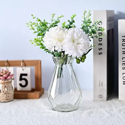Weiße Künstliche Ball-Chrysantheme Eukalyptus Strauß Mit Glas Keramik Vase Nordische Haus Dekoration Foto Requisiten