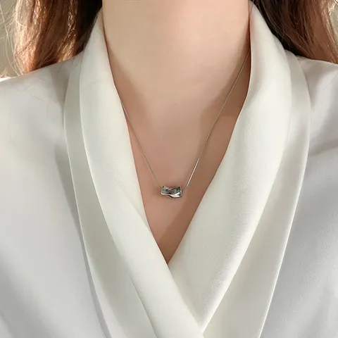 Dames Grijze Kunstparel Ketting Zilveren Kleur Dubbellaags Cilinder Hanger Handgemaakte Lichte Luxe Choker Sieraden