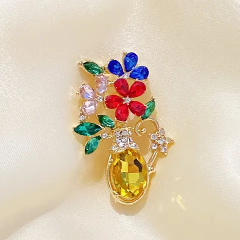 Creative Vase Flower Brooch for Women Alloy Colorful Rhinestone Inlaid Corsage Personality Pin Fashion Clothing Accessory