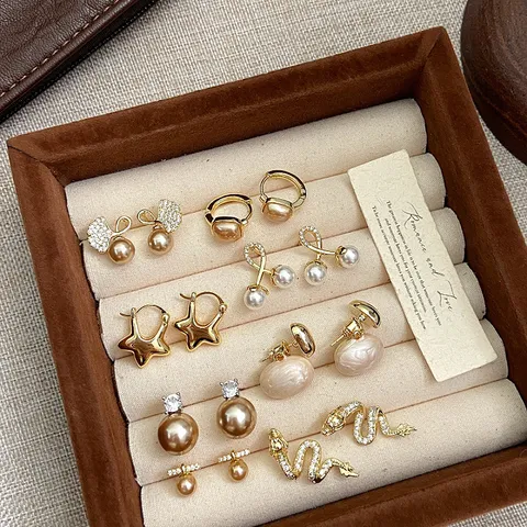 Eleganti Orecchini in Rame con Strass e Perle Artificiali Design Stella Serpente Ginkgo Orecchini a Lobo Minimalisti per Donna