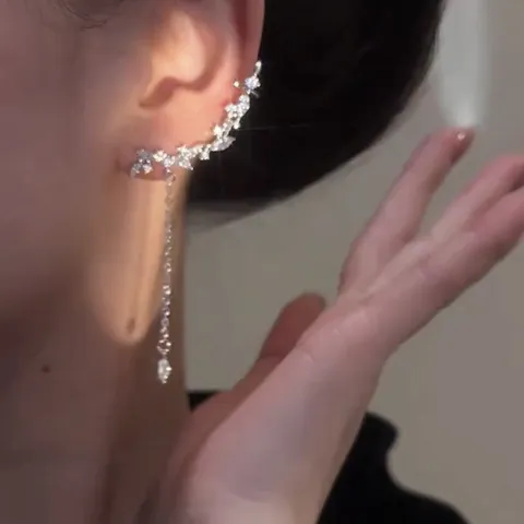 Squisito Orecchino a Clip a Goccia in Argento con Nappa per Donna Stile Bosco Fata Zirconia Goccia Elf Ear Cuff Gioielli in Rame