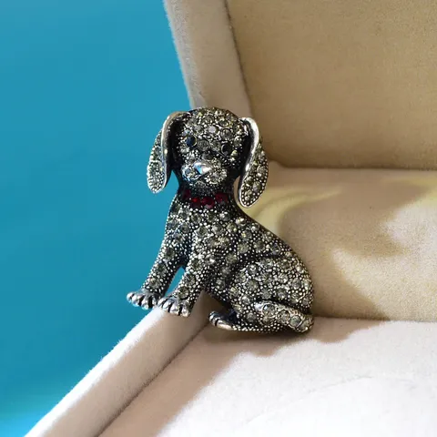 Spilla a Forma di Cane in Lega Vintage Con Decorazioni in Strass Luccicanti Spilla Animali Carini Per Accessori Abito Donna Gioielli di Moda