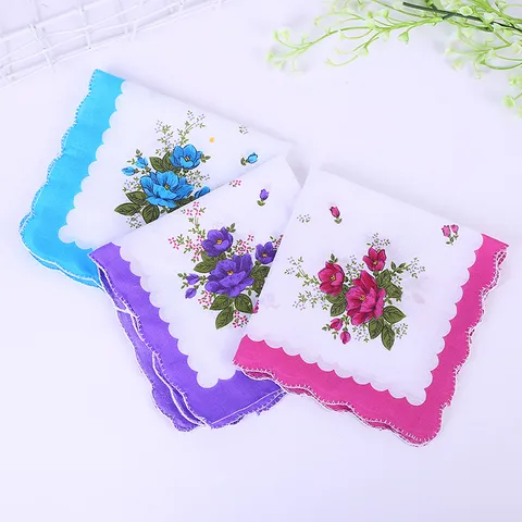 Mouchoir Floral en Coton pour Femmes Imprimé Bord Festonné Pochette Rustique Base Blanche Petit Écharpe