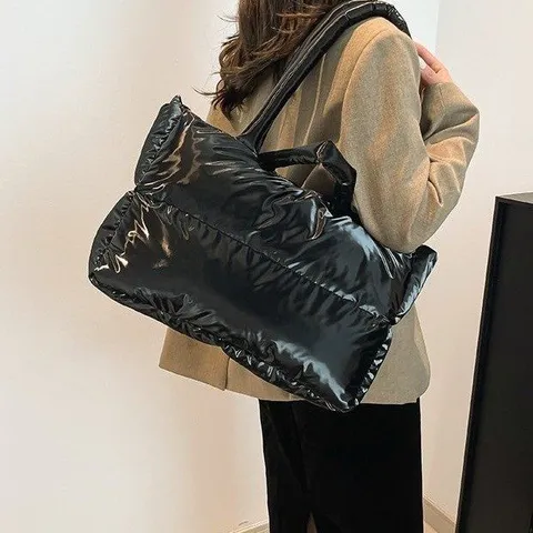 Women Quilted Puffer Tote Bag Minimalist Velvet Handbag Large Capacity Space Cotton Texture Shoulder Bag Fashion Winter Bag