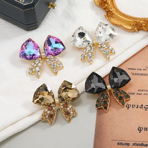 Broche Nœud Papillon Luxueuse en Alliage avec Strass pour Femme Broche Ruban Cristal Élégante pour Costume Robe Bijou