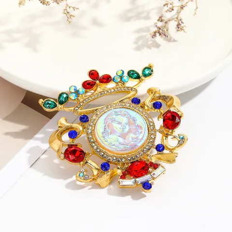 Vintage Palace Style Sleeping Beauty Relief Crystal Brooch For Women Luxury Alloy Rhinestone Sun Moon Badge Dress Accessories