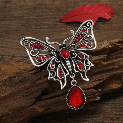 Vintage Alloy Rhinestone Butterfly Brooch For Women Antique Silver Hollow Water Drop Pendant Insect Pin Coat Accessories