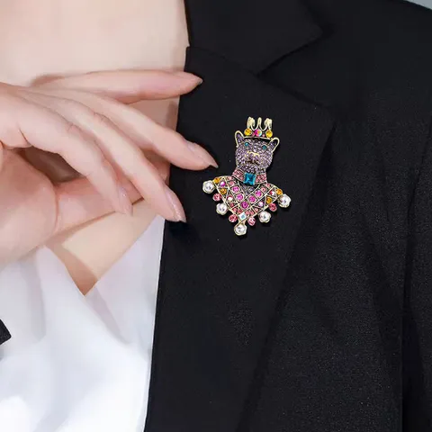 Broche Ours à Couronne en Alliage de Strass Style Vintage Multicolore Broche en Perle Artificielle de Haute Qualité pour Bijoux Hommes Femmes