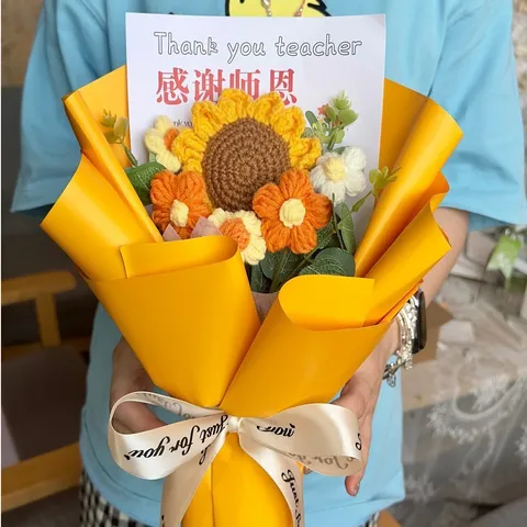 Handcrafted Knitted Sunflower Artificial Flower Bouquet Orange Gift For Teacher Day Birthday Party Home Decor