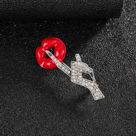 Creative Red Lip Gesture Brooch Designer Alloy Enamel Rhinestone Inlaid Corsage Personalized Simple Jewelry Pin Gift For Women
