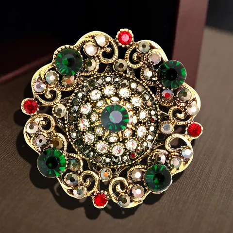Baroque Vintage Royal Style Brooch Alloy Rhinestone Round Floral Pins For Women Elegant Coat Accessory Pendant Dual Use