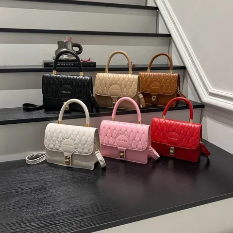 Bolso Cuadrado Pequeño para Mujer de Cuero PU Bordado Minimalista Coreano Acolchado Bolso de Hombro Bolso de Mano Cruzado Con Cierre de Metal