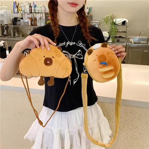 Cute Capybara Plush Crossbody Bag For Kids Student Cartoon Water Pig Shaped Small Shoulder Bag Soft Plush Messenger Bag Accessory
