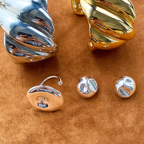Minimalistischer Kupfer Versilberter Glänzender Hurrikan Textur Offener Ring Und Ohrstecker Unregelmäßiger Lava-Stil Modeschmuck Für Damen
