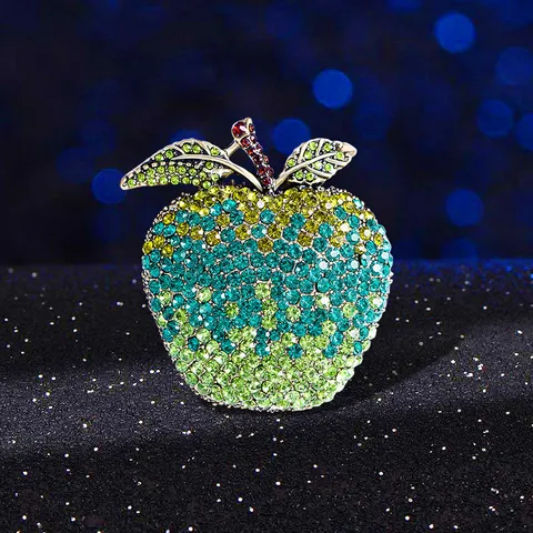 Vintage Apple Rhinestone Brooch Gradient Crystal Fruit Lapel Pin For Suit Coat Christmas Gift Women Alloy Jewelry Accessory