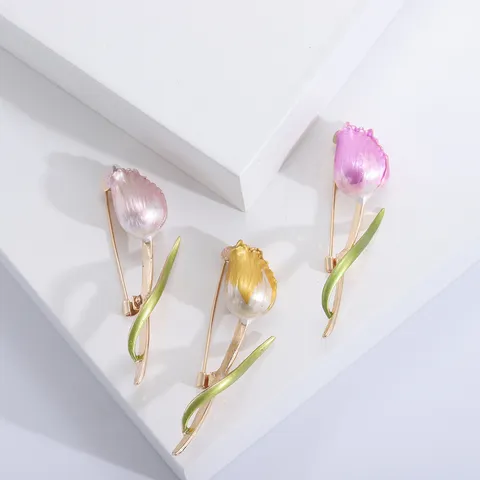 Elegant Alloy Tulip Brooch For Women Korean Style Enamel Floral Pin Rhinestone Inlaid Dress Accessories Clothing Jewelry Gift