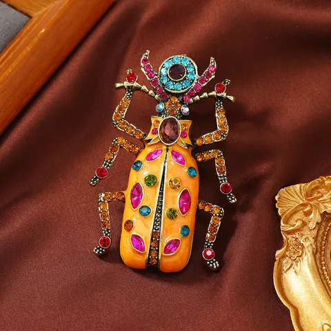 Vintage Enamel Scarab Beetle Brooch Pin For Women Men Retro Alloy Rhinestone Insect Breastpin Fashion Jewelry Accessory Gift