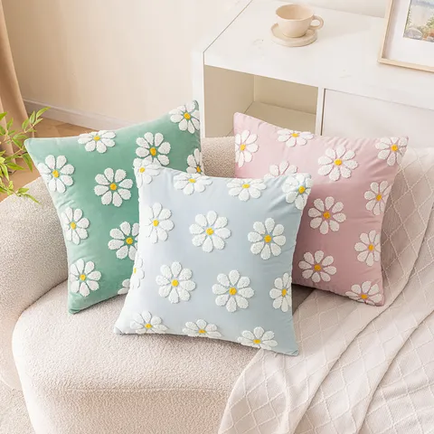 Fresh Daisy Velvet Embroidered Pillowcase Summer Dopamine Color Cushion Cover Floral Soft Throw Pillow Case For Sofa Home Decor