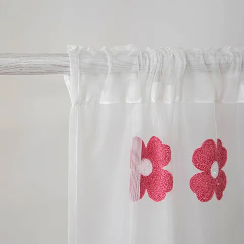 Cortina Transparente Bordada de Flores Rojas Pastoral Americano Poliéster Blanco para Sala de Estar Dormitorio