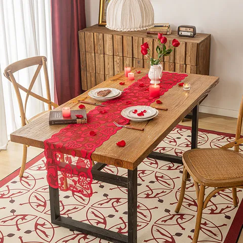 Camino de Mesa de Encaje Rojo para el Día de San Valentín Patrón de Corazón Calado Decoración de Mesa Romántica para Aniversario Boda Mantel de Encaje de Poliéster para Fiesta de Comedor