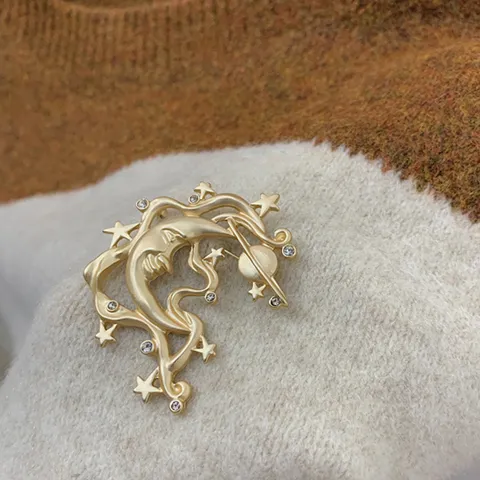 Vintage Baroque Palace Brooch For Women Zinc Alloy Rhinestone Artificial Pearl Ginkgo Leaf Moon Rabbit Pharaoh Brooch Pin