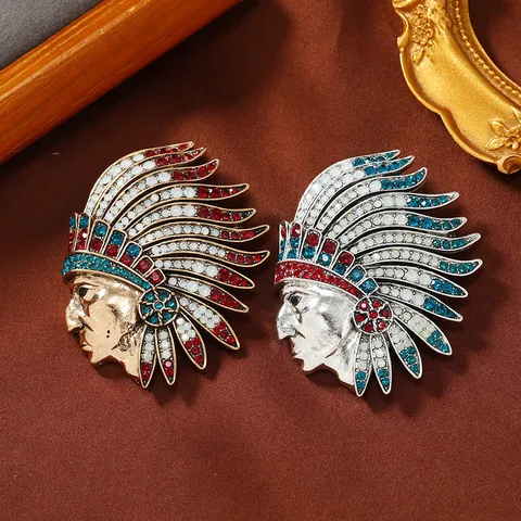 Broche Créative Tête de Chef Indien pour Hommes Rétro Alliage de Zinc Strass Pin pour Revers de Costume Bijoux Cadeau