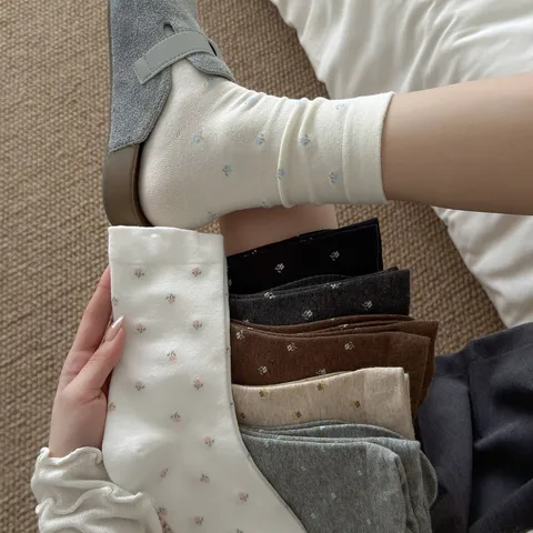 Women Sweet Cotton Floral Print Slouch Socks Korean Style Botanical Flower Mid-Calf Socks Breathable Seamless Toe Winter Warm Socks For Girls