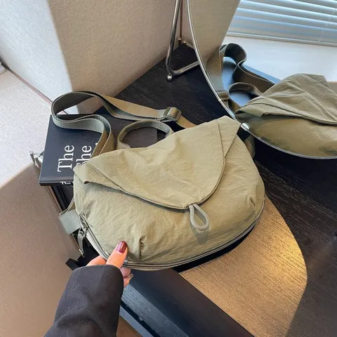 Nylon Magnetic Dumpling Crossbody Bag For Women Men Sporty Casual Cycling Fitness Waist Bag Shoulder Messenger Bag