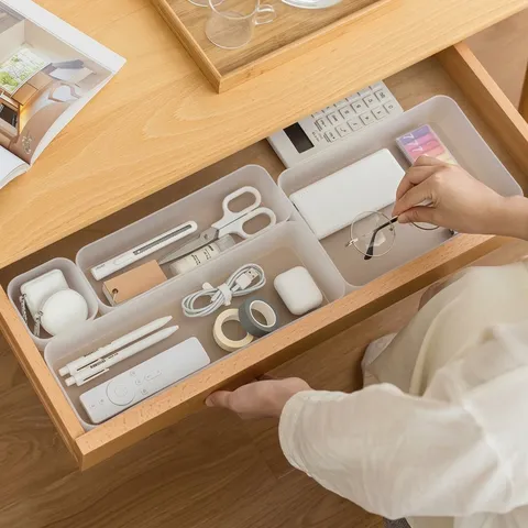 Organisateur de Tiroir en Plastique PP Givré Diviseurs Boîte de Rangement Empilable pour Fournitures de Bureau Maison