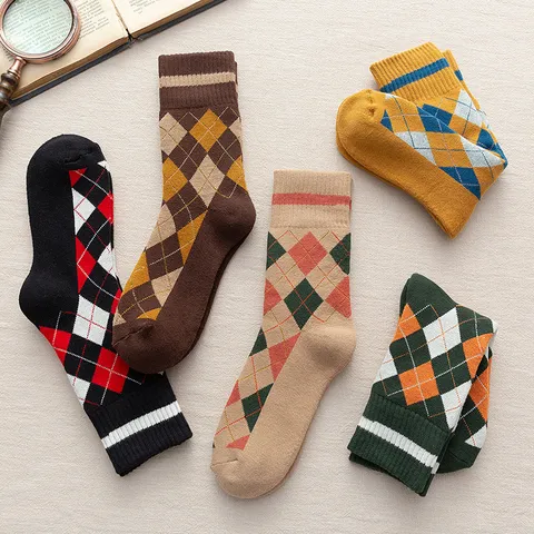 Herren Argyle Muster Mittelhohe Socken Verdickte Baumwollmischung Thermosocken Winter Rippbündchen Warme Crew Socken Casual