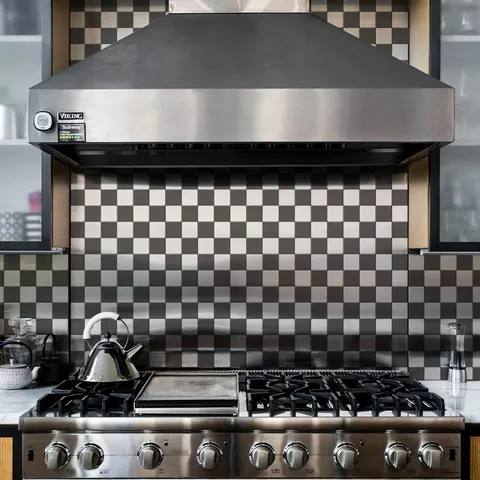Adesivo da Parete in Metallo Autoadesivo Pannello Decorativo da Parete in Plastica Alluminio DIY Cucina Argento Paraschizzi Piastrella Adesiva