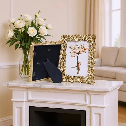 European Vintage Resin Photo Frame Gold Carved Floral Relief Picture Frame Ornate Desk Tabletop Wall Hanging Home Decoration Display Frame