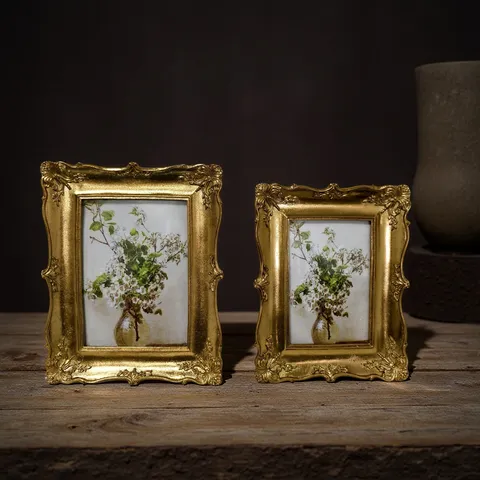 Vintage Baroque Resin Photo Frame French Classical Carved Floral Picture Frame Ornate Relief Tabletop Wall Mount Home Decor Gift