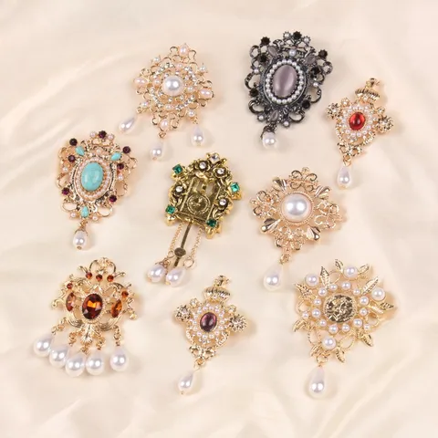 Broche de Aleación de Estilo Barroco Vintage de Palacio Para Mujer Elegante Esmalte Perla Artificial Diamantes de Imitación Incrustados Pines De Abrigo Antiexposición Joyería Accesorio