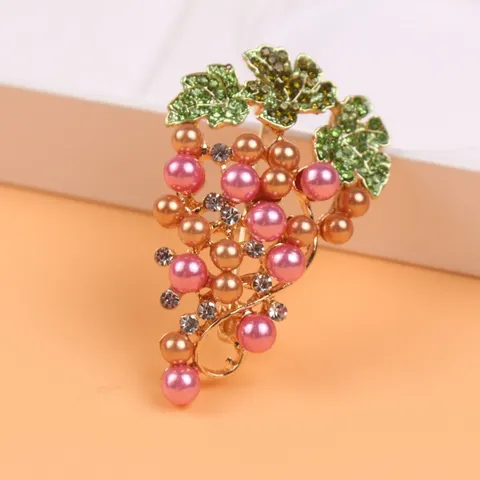 Fashion Grape Brooch For Women Alloy Rhinestone Pink Faux Pearl Corsage Scarf Buckle Jewelry Accessories