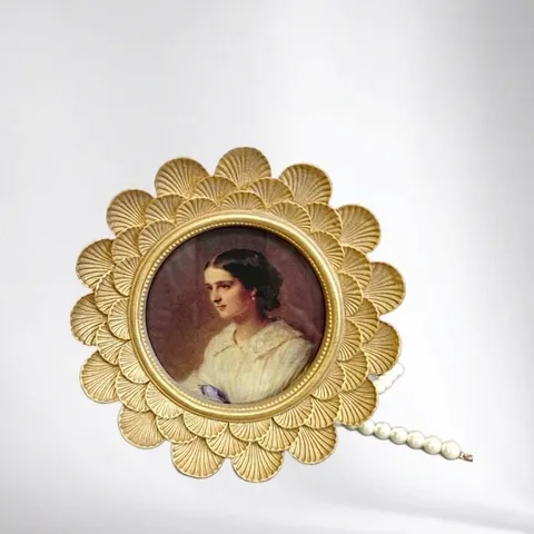 American Vintage Carved Round Gold Resin Photo Frame European Palace Style Luxury Home Decoration Mirror Wall Ornament