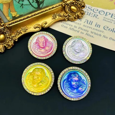 Vintage Angel Cameo Rhinestone Brooch Pin For Women Antique Alloy Portrait Relief Pin Elegant Jewelry Decoration Gift Accessory