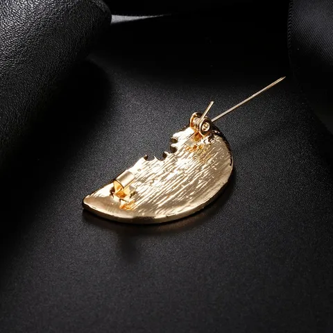 Fashion Watermelon Brooch Alloy Rhinestone Enamel Fruit Pin Cute Sweet Bitten Slice Crystal Suit Corsage Badge For Gift Women Jewelry