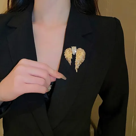 Elegante Spilla con Ali d'Angelo con Strass per Donna Spilla in Lega d'Oro di Lusso con Cristalli Scintillanti per Abiti Cappotti Gioielli
